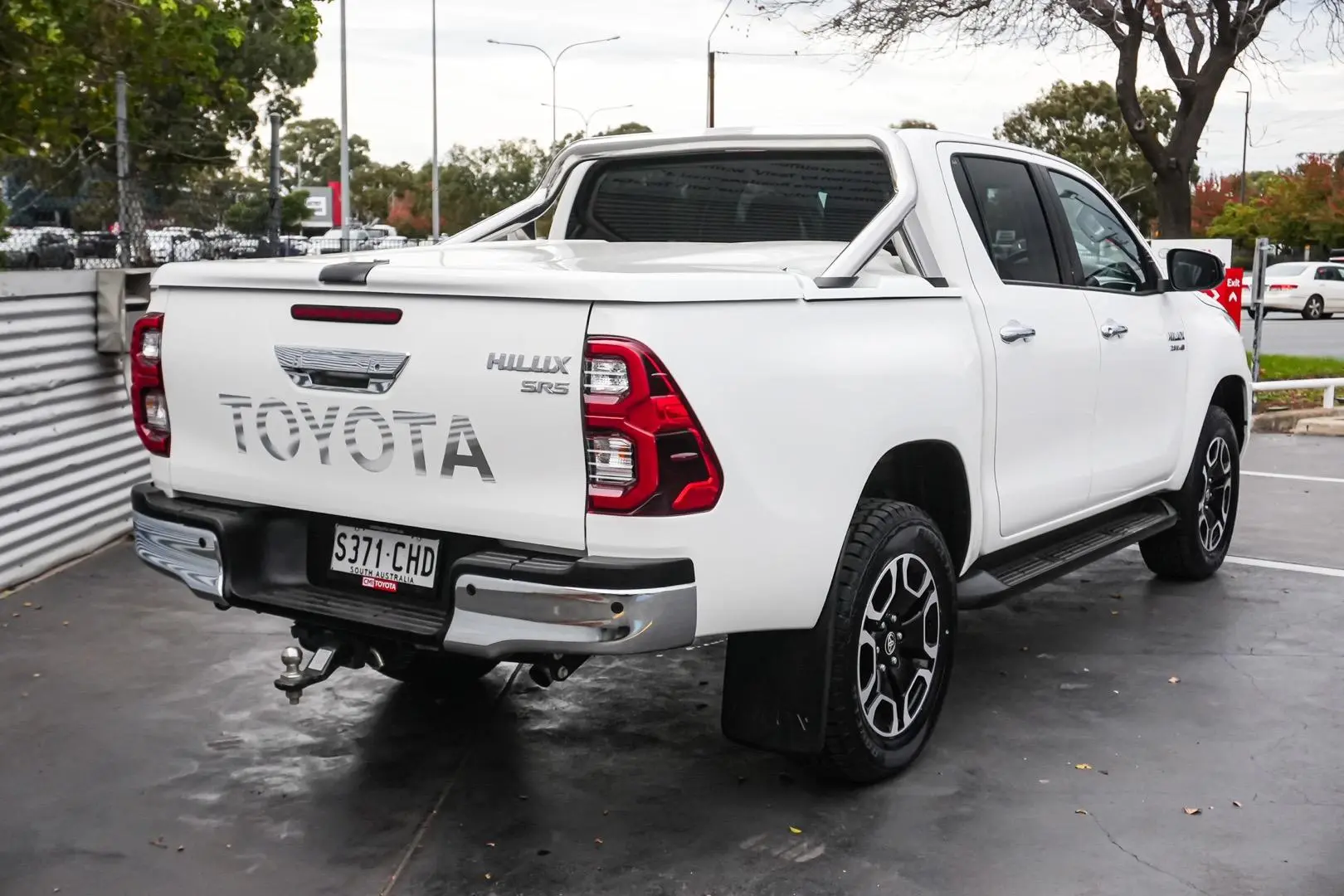 2020 Toyota Hilux Gallery Image 3