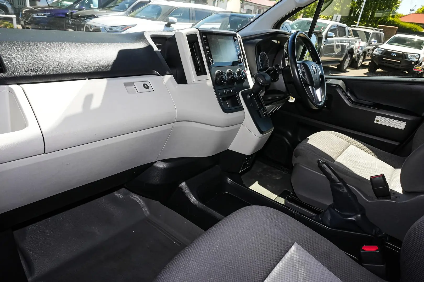 2020 Toyota Hiace Gallery Image 11