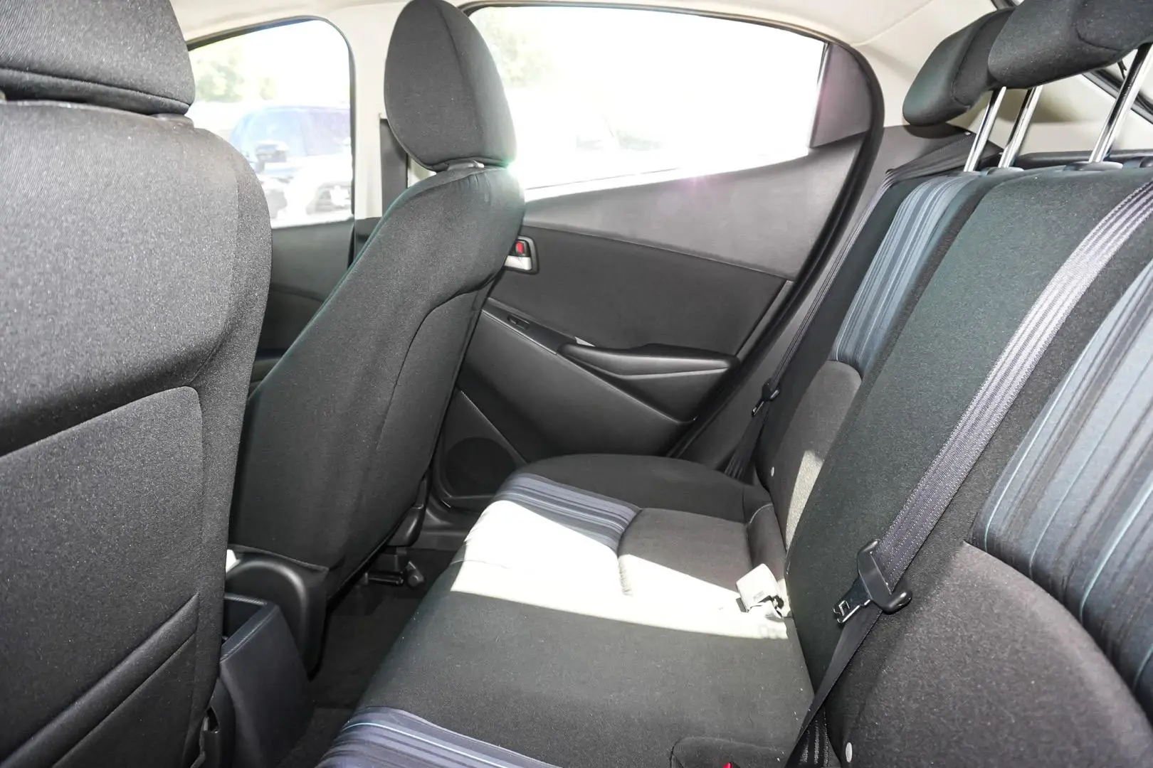 2014 Mazda 2 Gallery Image 8