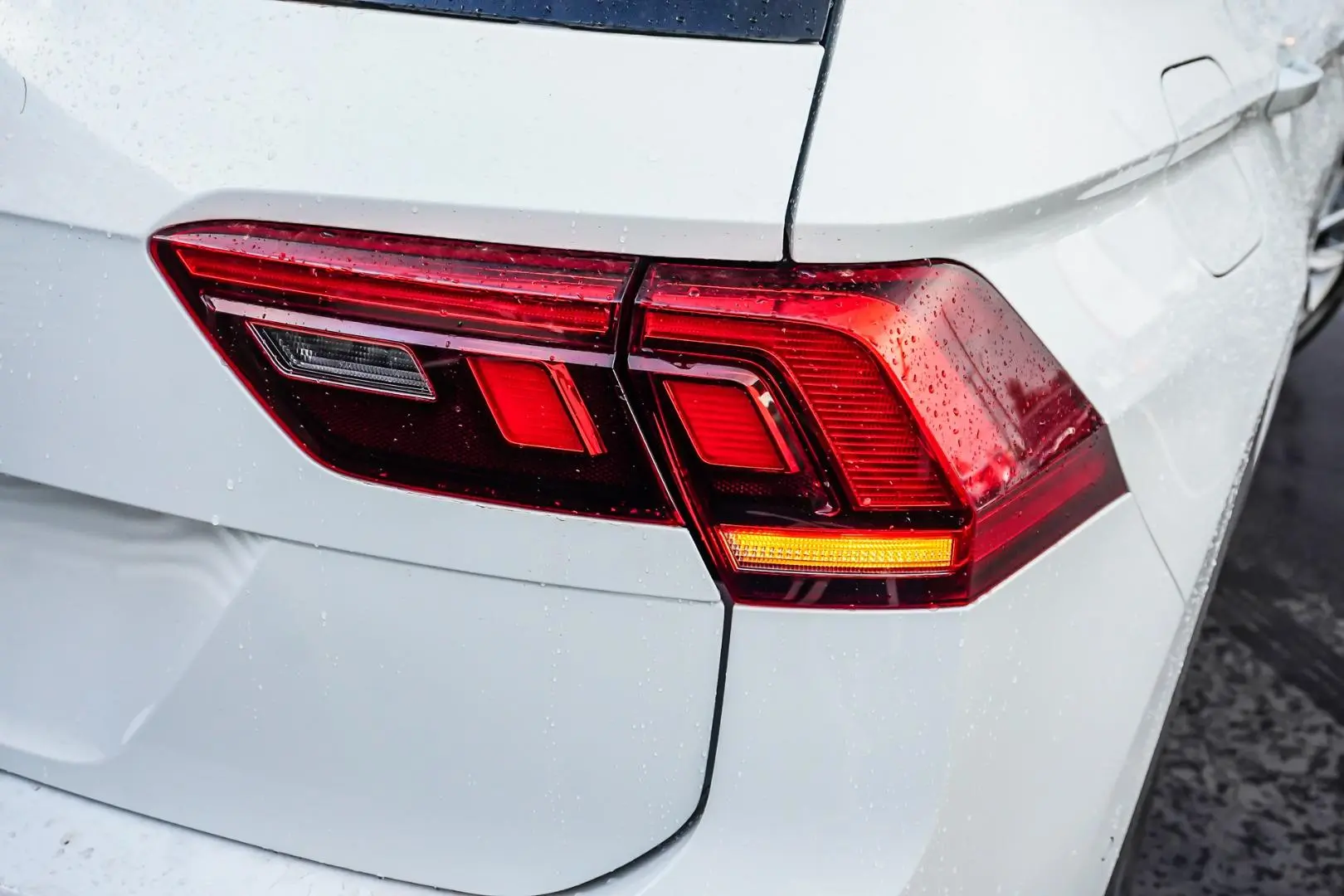 2019 Volkswagen Tiguan Gallery Image 13