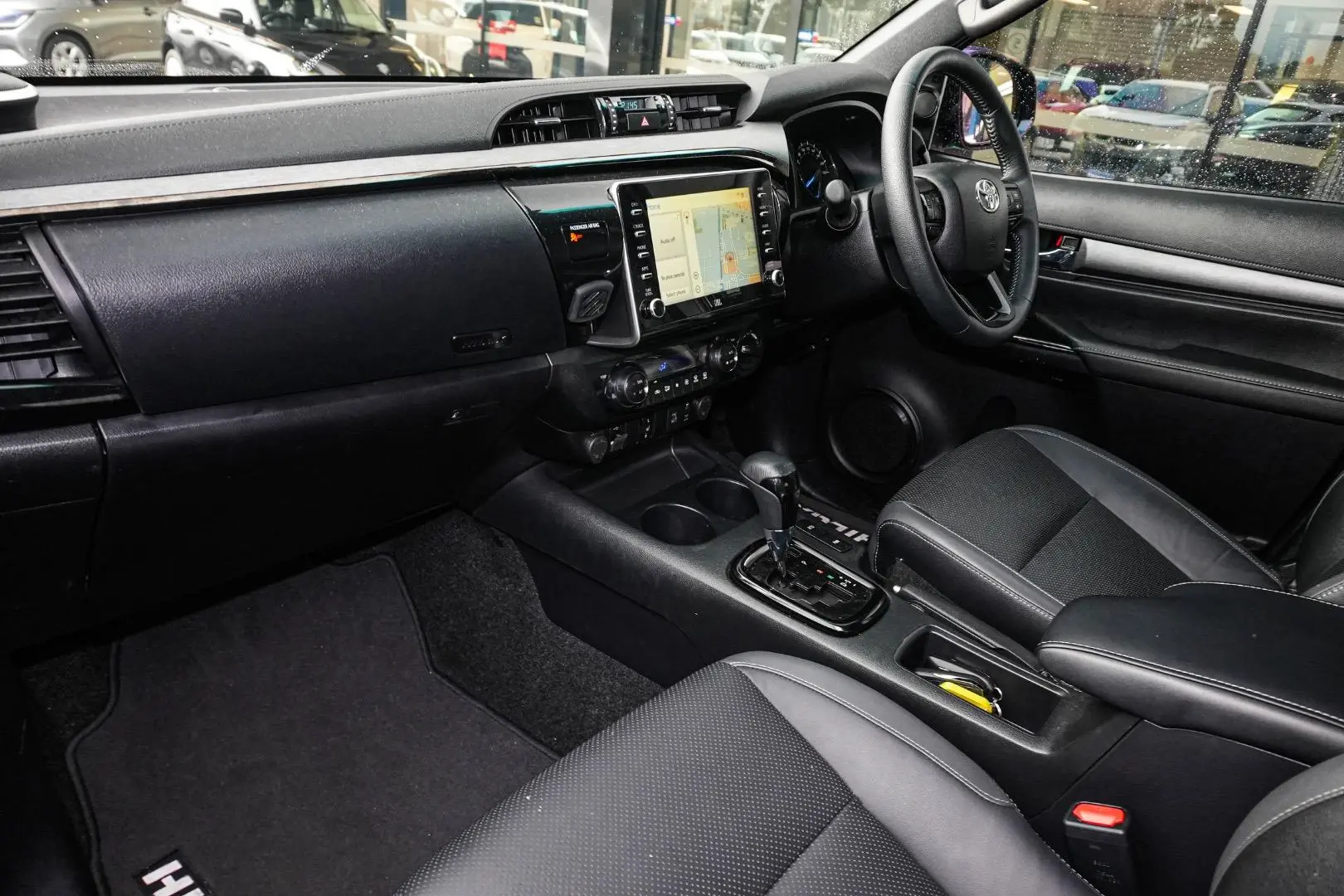 2022 Toyota Hilux Gallery Image 9
