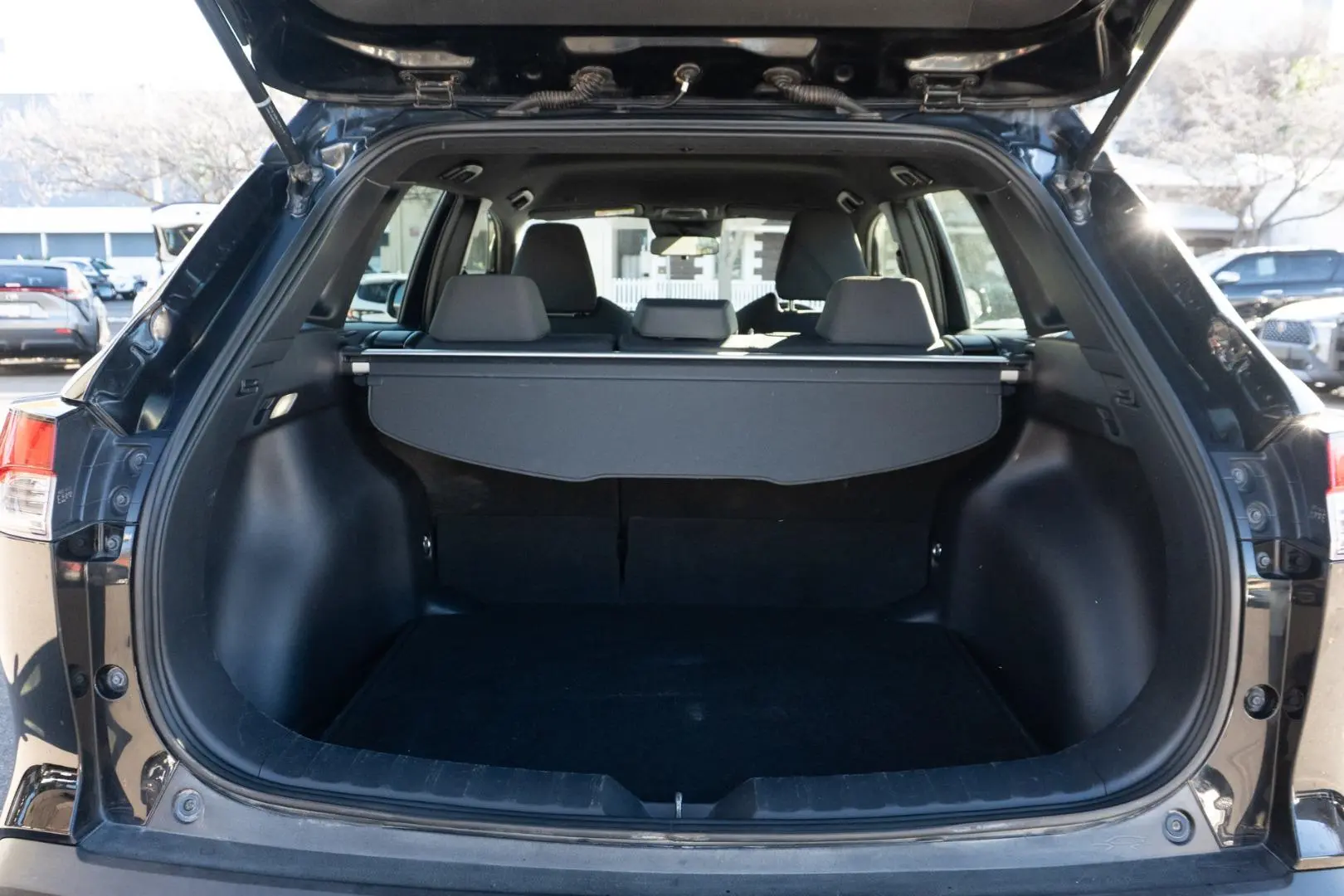 2022 Toyota Corolla Cross Gallery Image 10