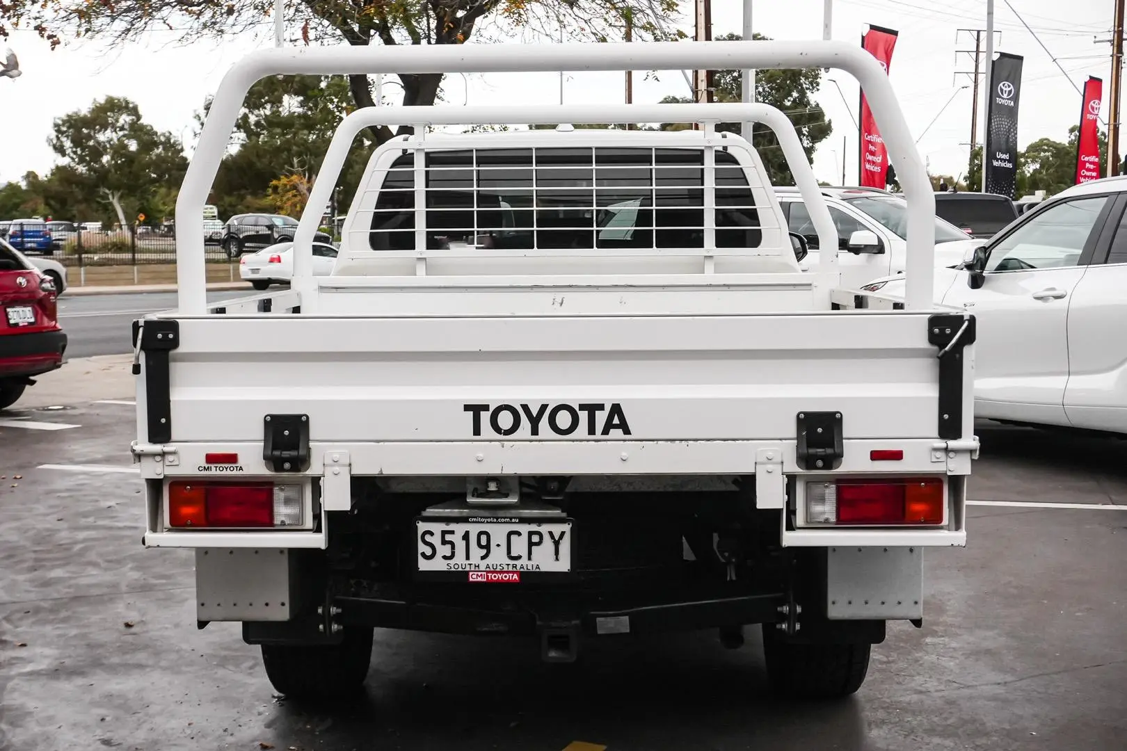 2022 Toyota Hilux Gallery Image 6