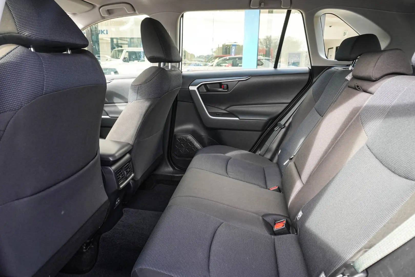 2024 Toyota RAV4 Gallery Image 8