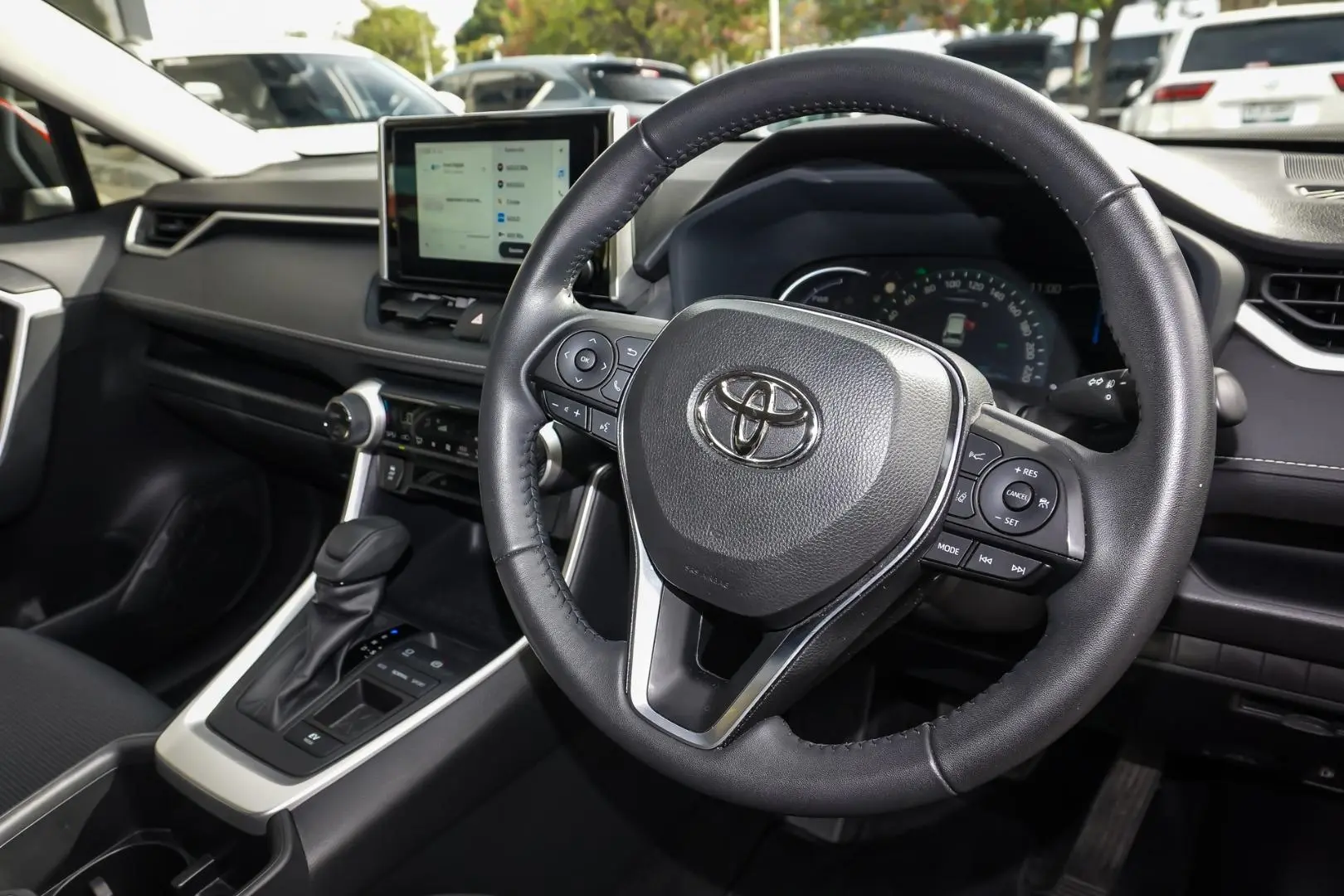 2024 Toyota RAV4 Gallery Image 7
