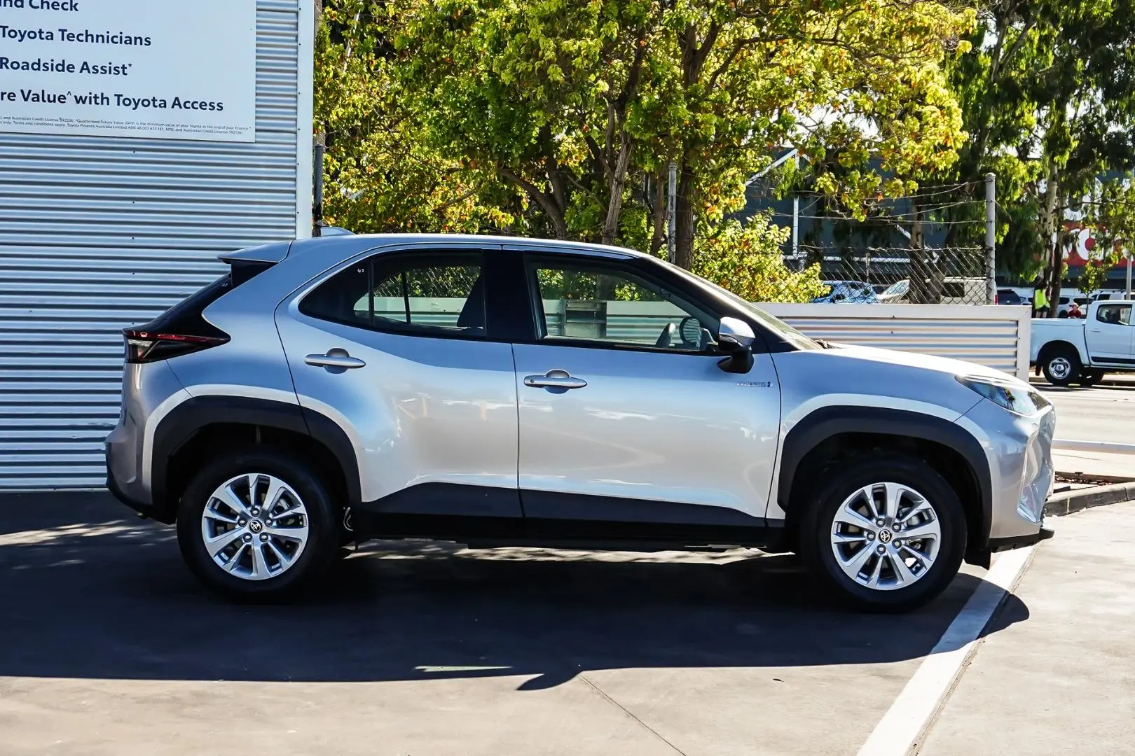 2022 Toyota Yaris Cross Gallery Image 4