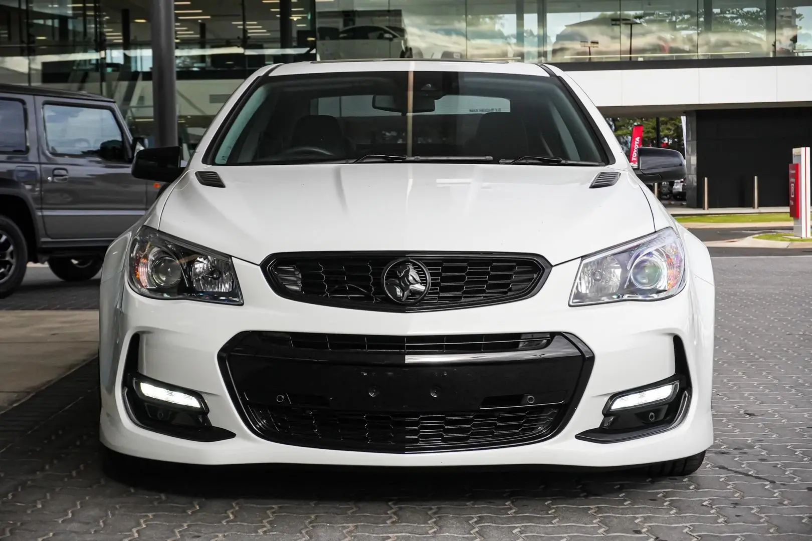 2017 Holden Commodore Gallery Image 3