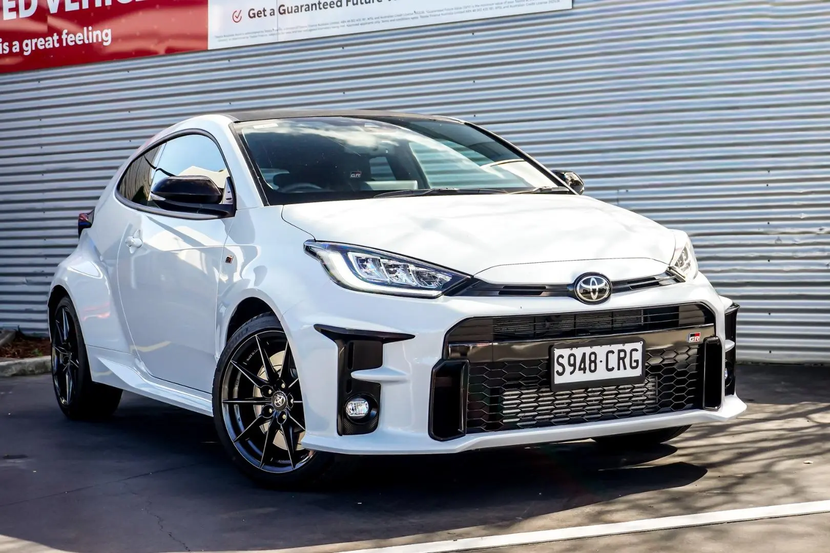 2022 Toyota Yaris Gallery Image 2