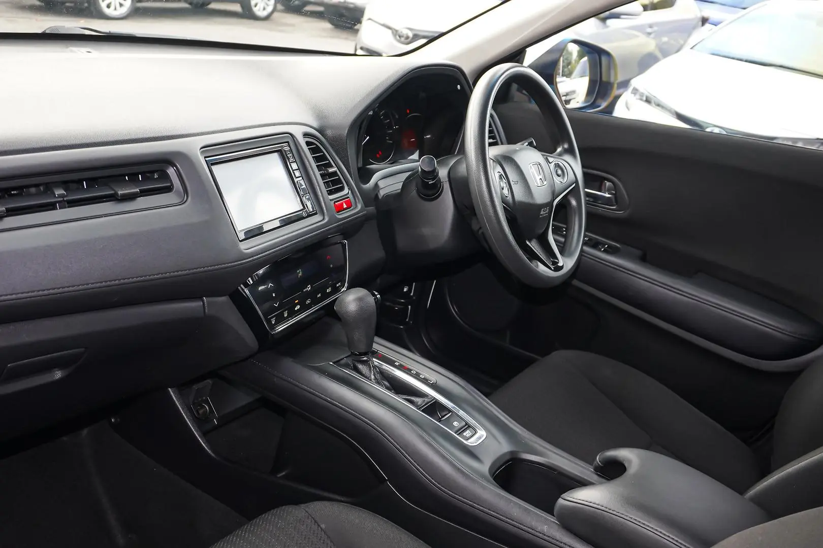 2017 Honda HR-V Gallery Image 10
