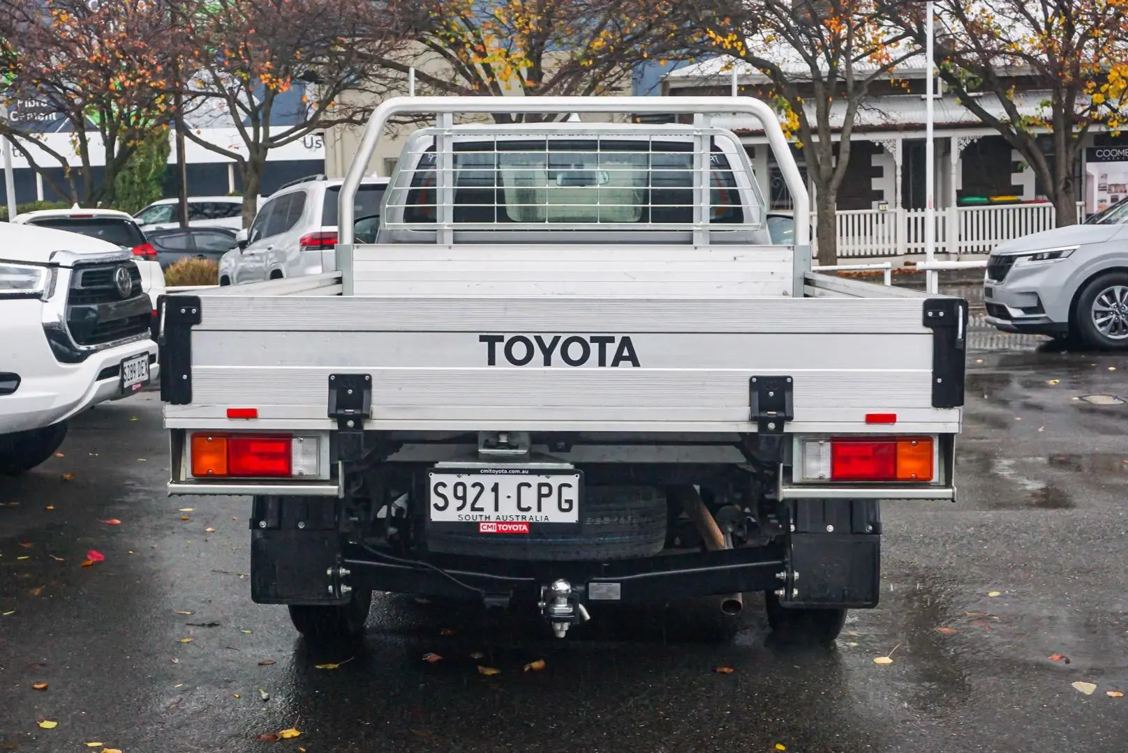 2022 Toyota Hilux Gallery Image 6