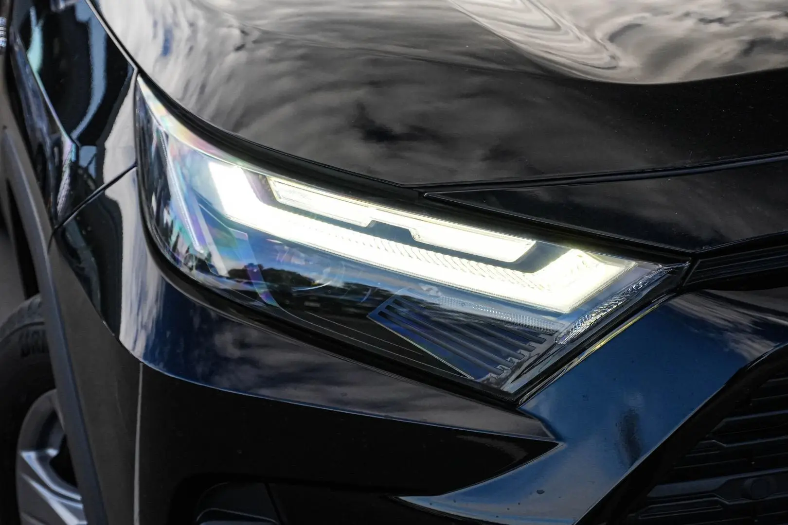 2022 Toyota RAV4 Gallery Image 7