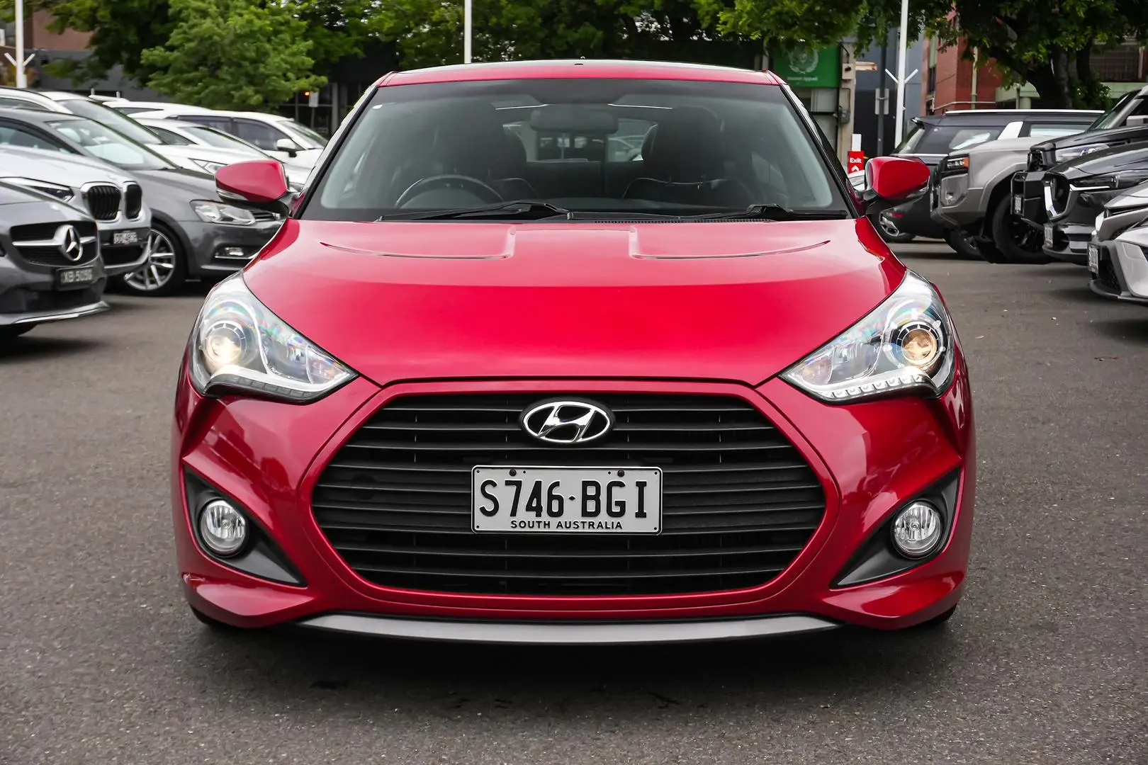 2014 Hyundai Veloster Gallery Image 4