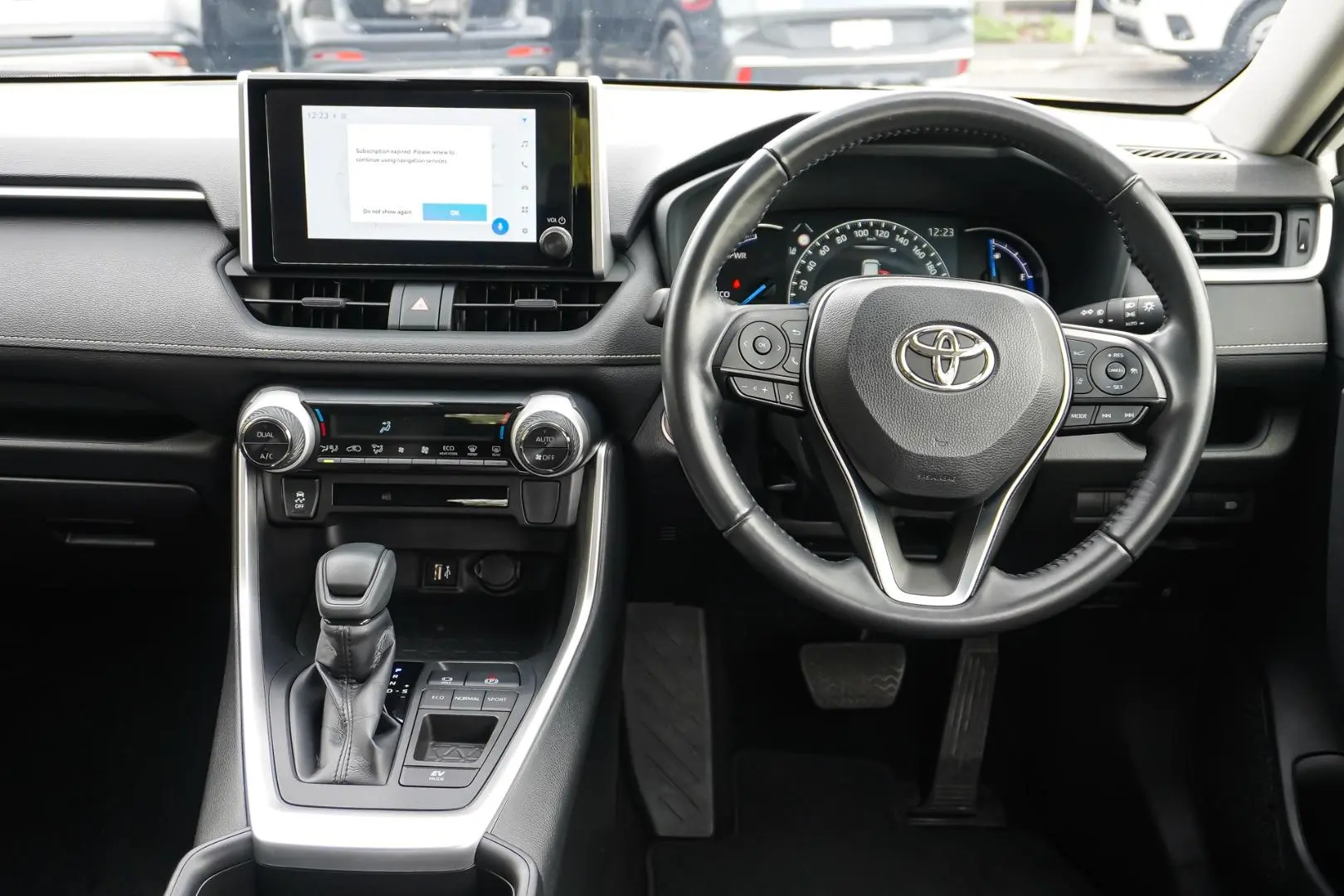 2024 Toyota RAV4 Gallery Image 8