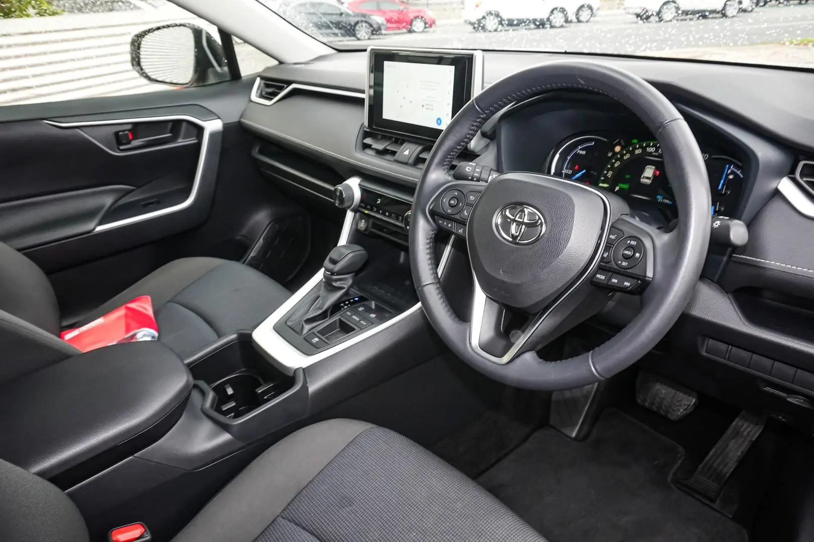 2024 Toyota RAV4 Gallery Image 7
