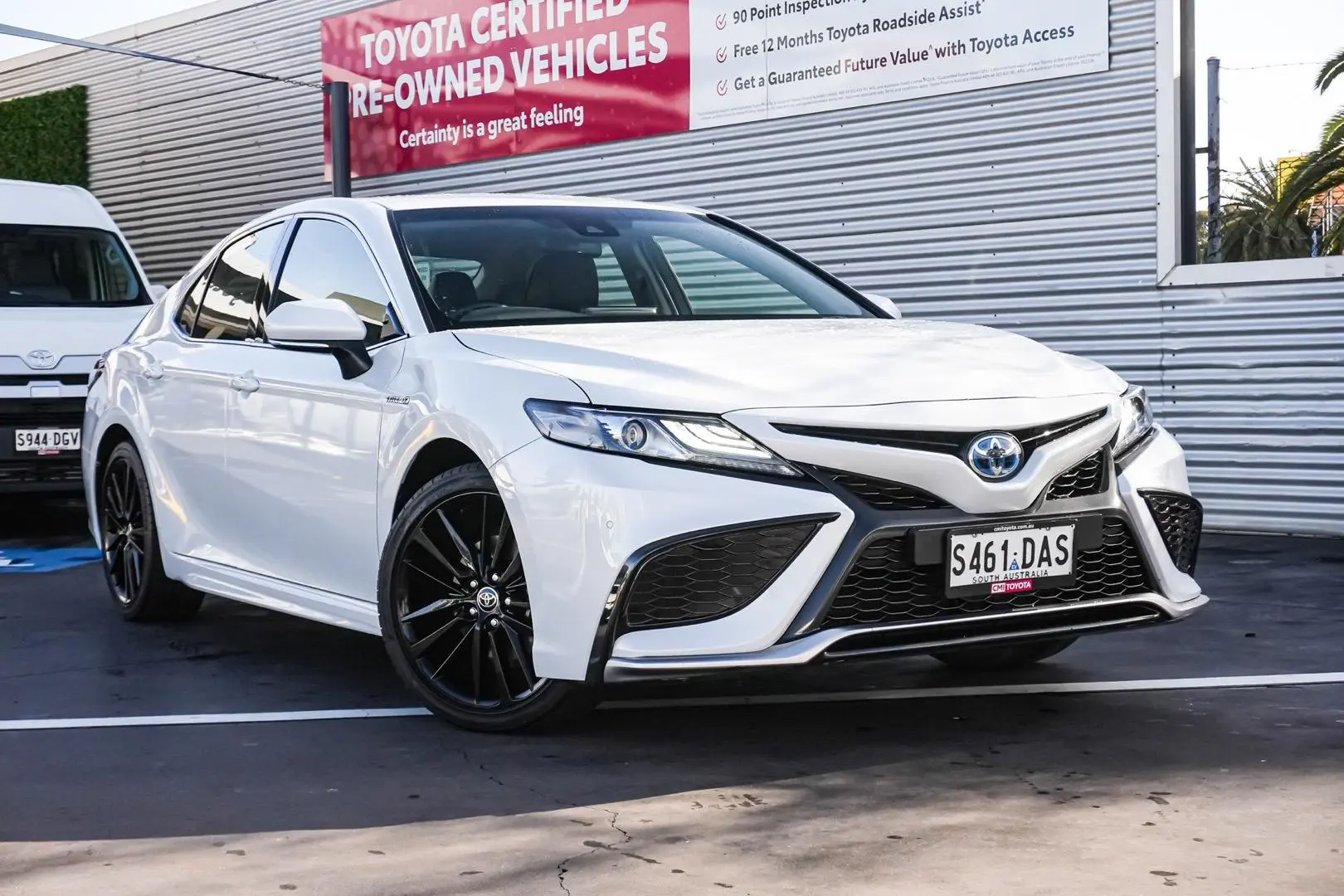2024 Toyota Camry Gallery Image 2