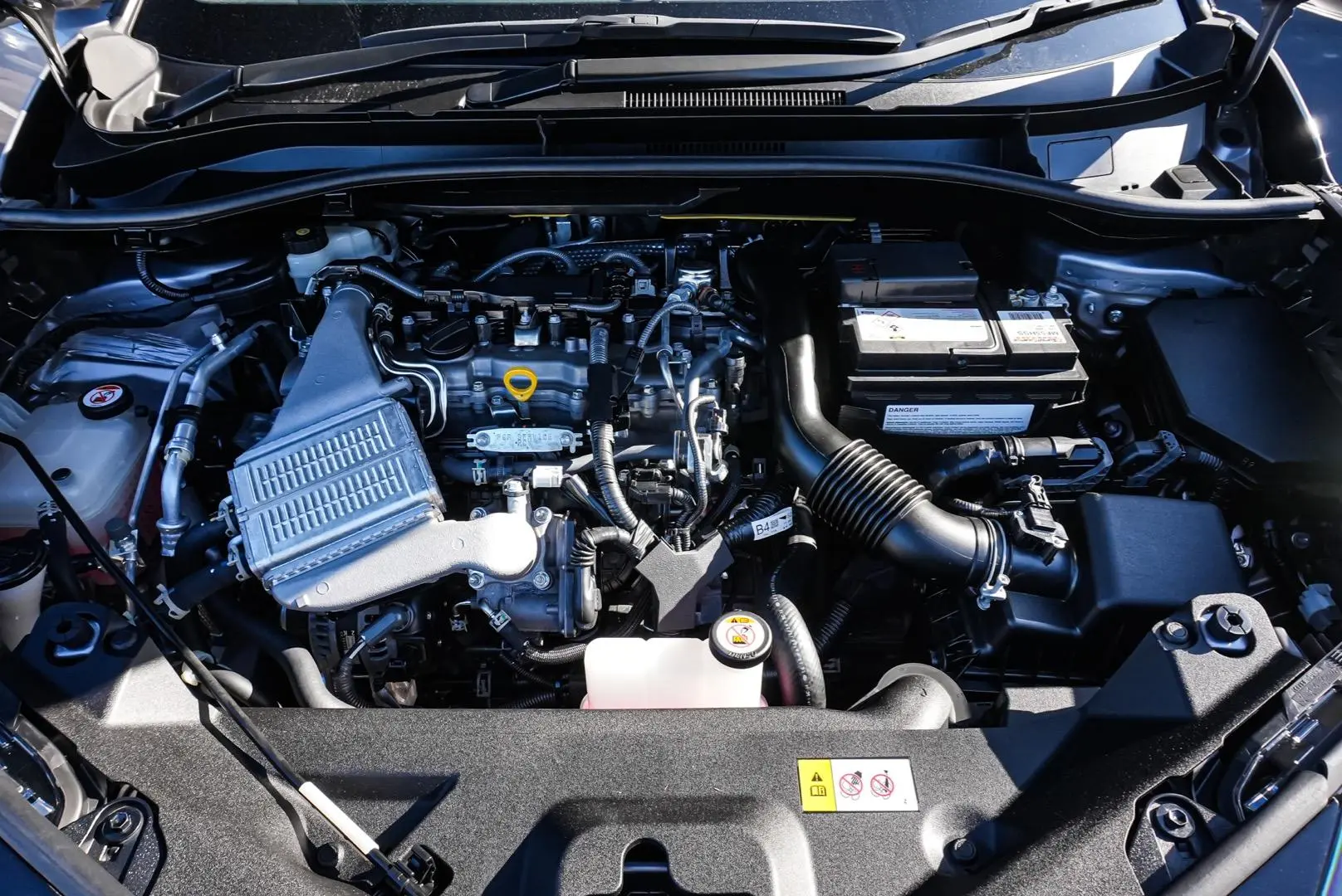 2022 Toyota C-HR Gallery Image 25