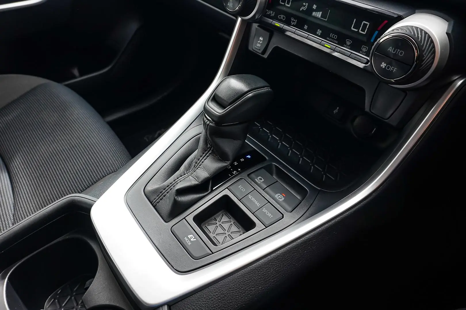 2021 Toyota RAV4 Gallery Image 19