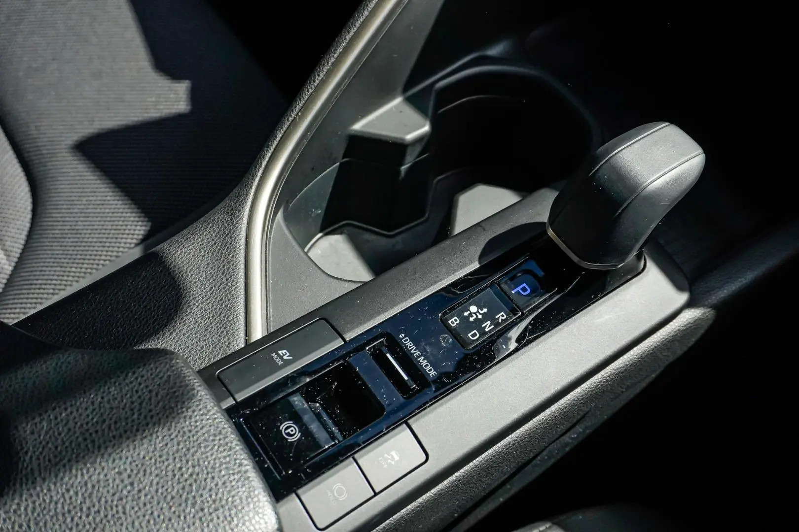 2024 Toyota C-HR Gallery Image 19