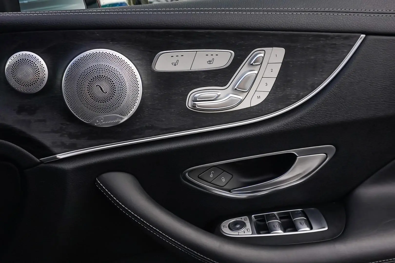2019 Mercedes-Benz E-Class Gallery Image 18
