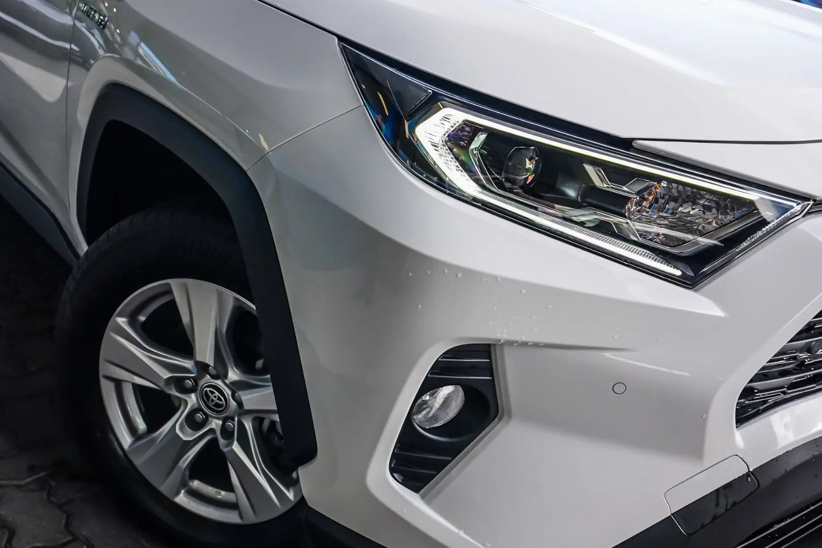 2021 Toyota RAV4 Gallery Image 12