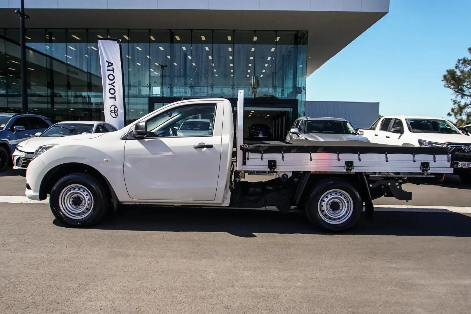 2017 Mazda Bt-50 Gallery Image 3