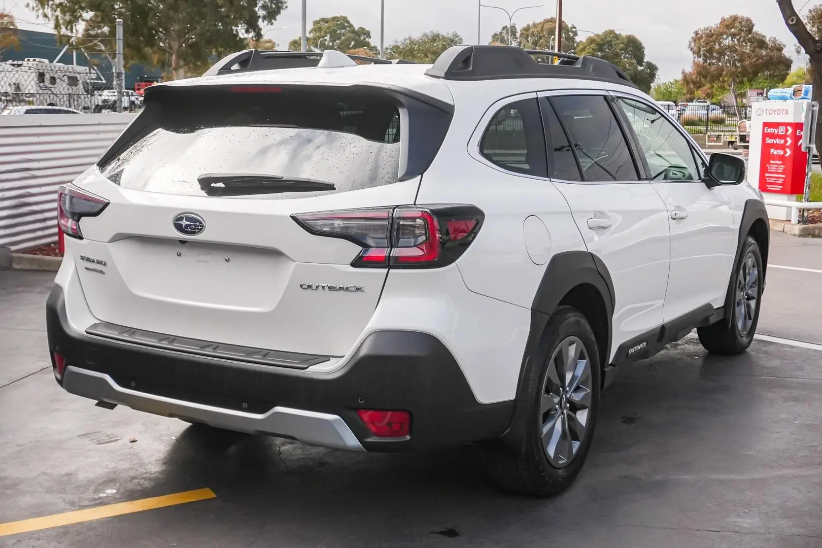 2022 Subaru Outback Gallery Image 3