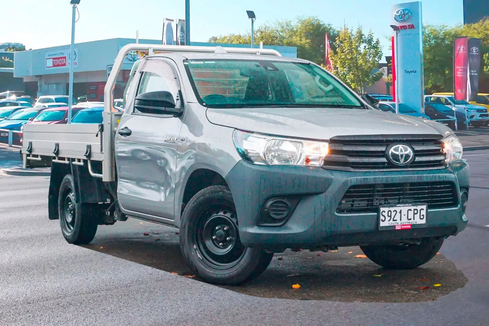 2022 Toyota Hilux Gallery Image 1