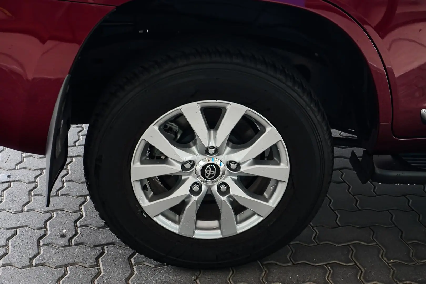 2021 Toyota Landcruiser Gallery Image 21