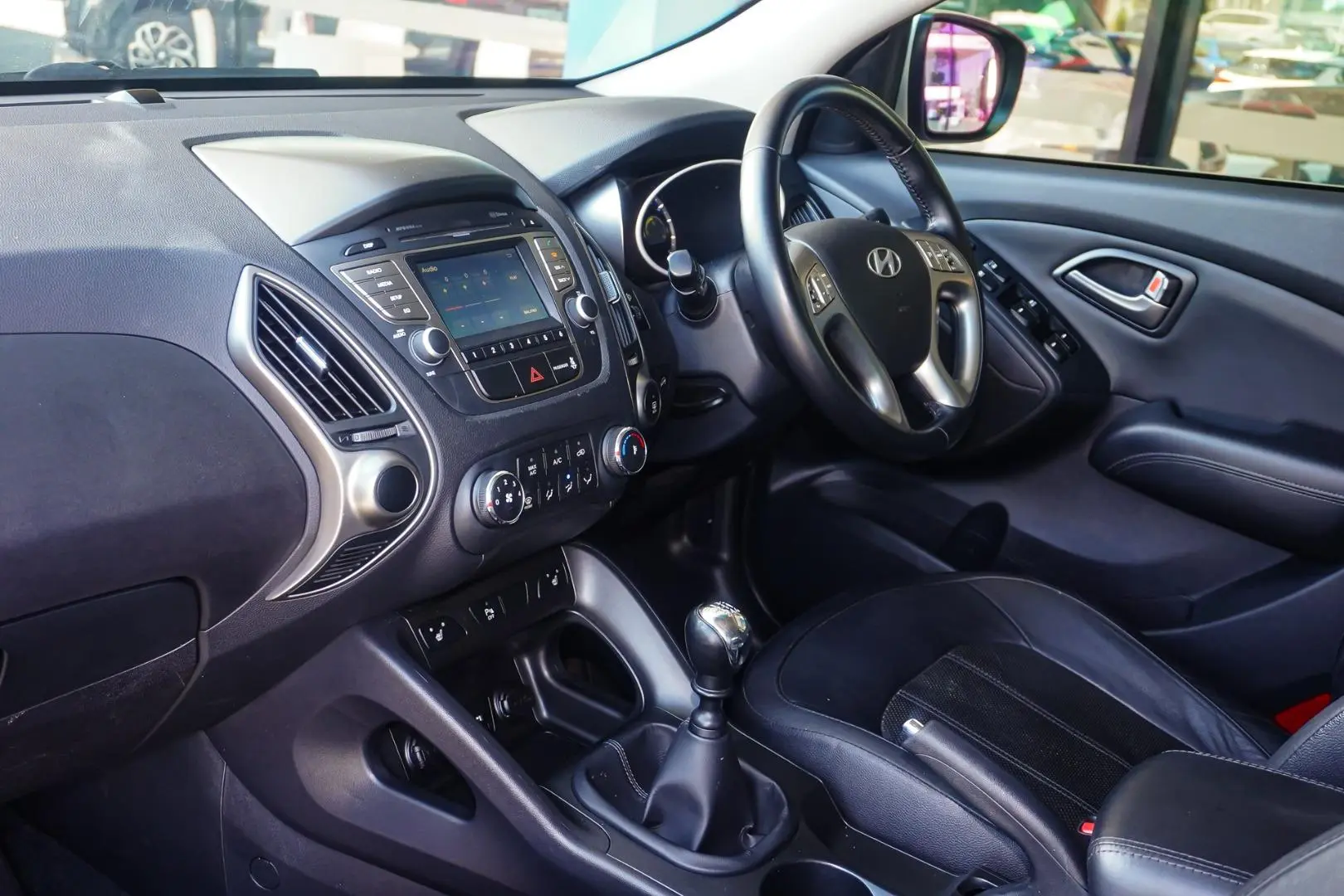 2015 Hyundai ix35 Gallery Image 11