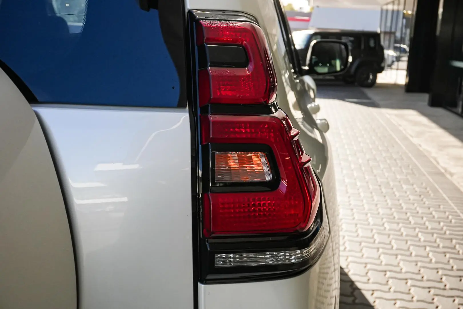 2020 Toyota Landcruiser Prado Gallery Image 9