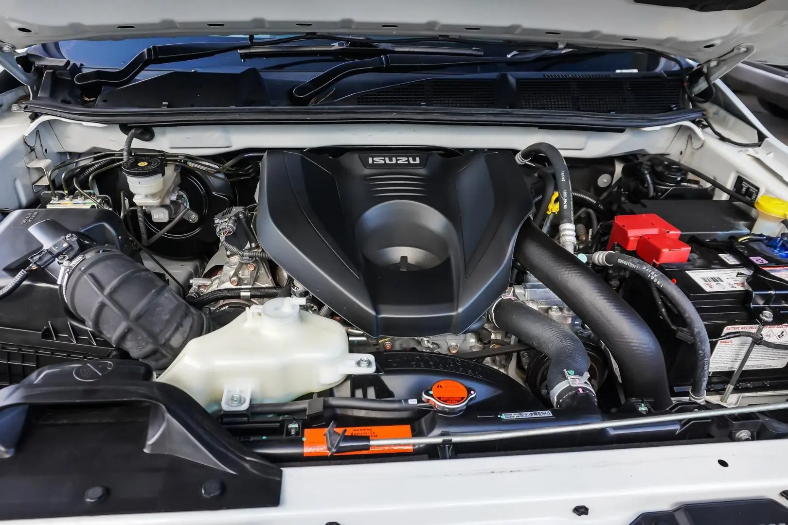 2021 Isuzu D-MAX Gallery Image 21