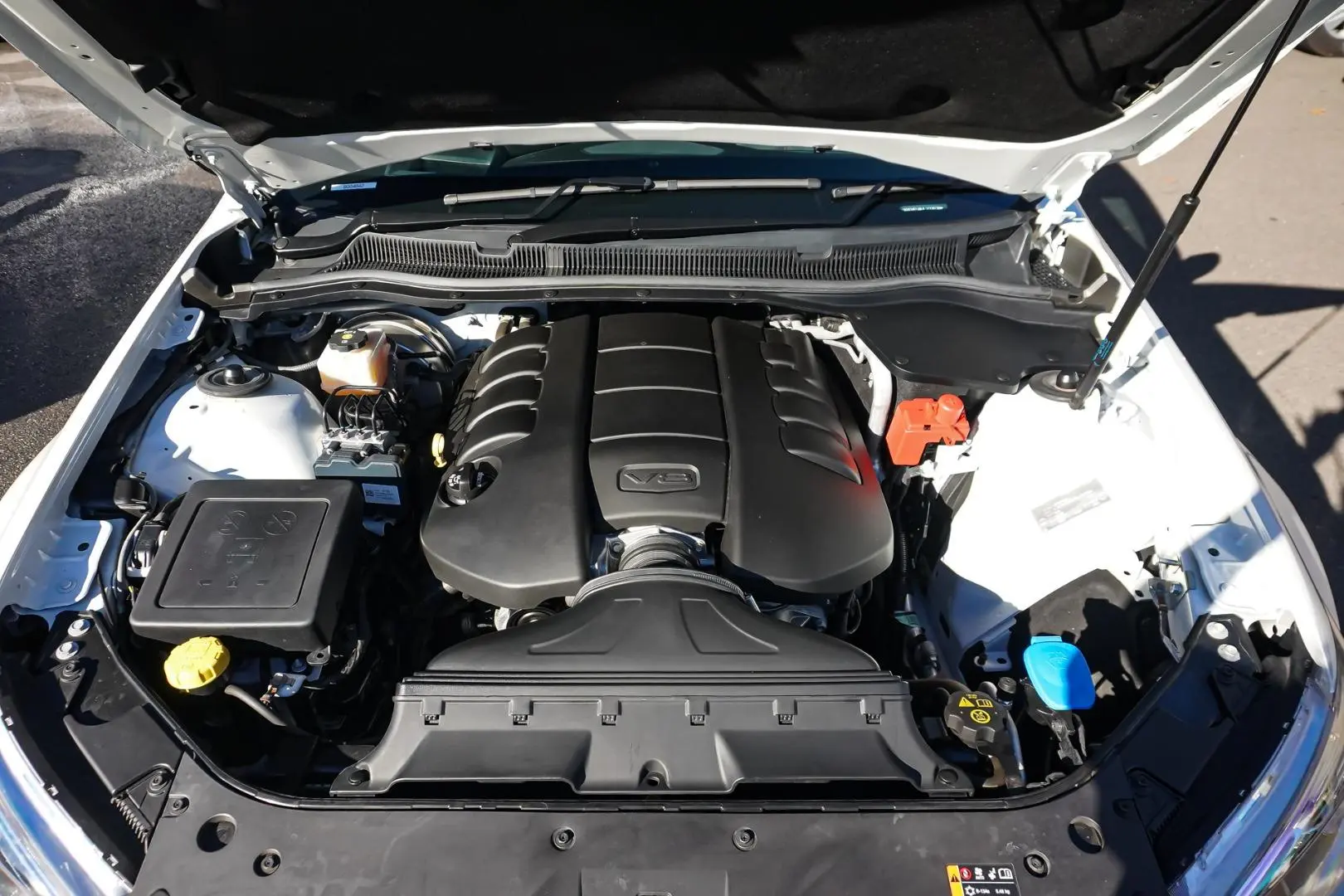 2017 Holden Commodore Gallery Image 24
