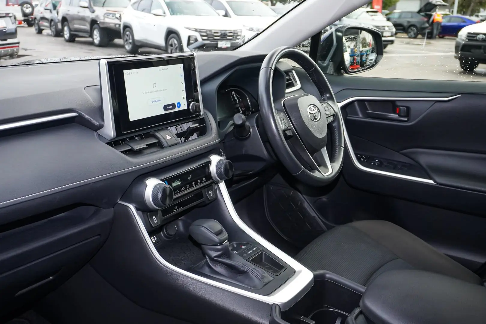 2024 Toyota RAV4 Gallery Image 11