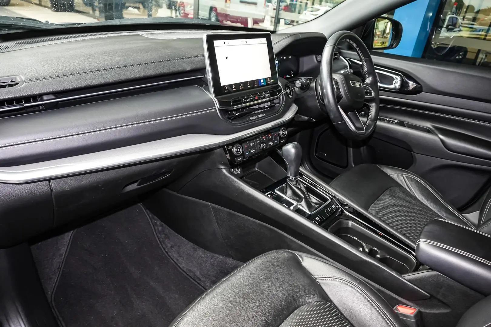 2022 Jeep Compass Gallery Image 10