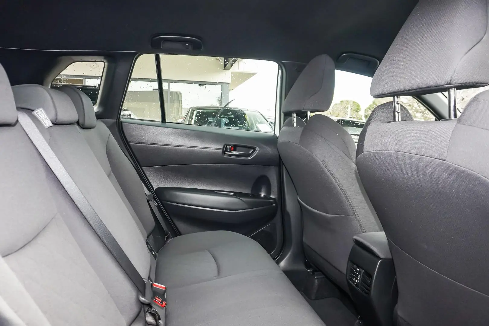 2025 Toyota Corolla Cross Gallery Image 8