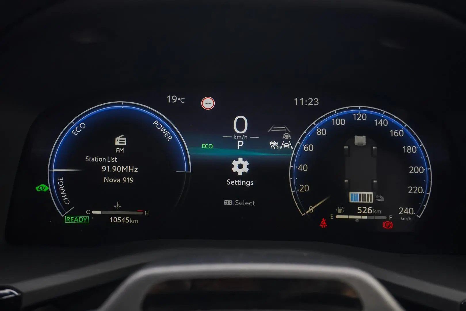 2025 Toyota Camry Gallery Image 17