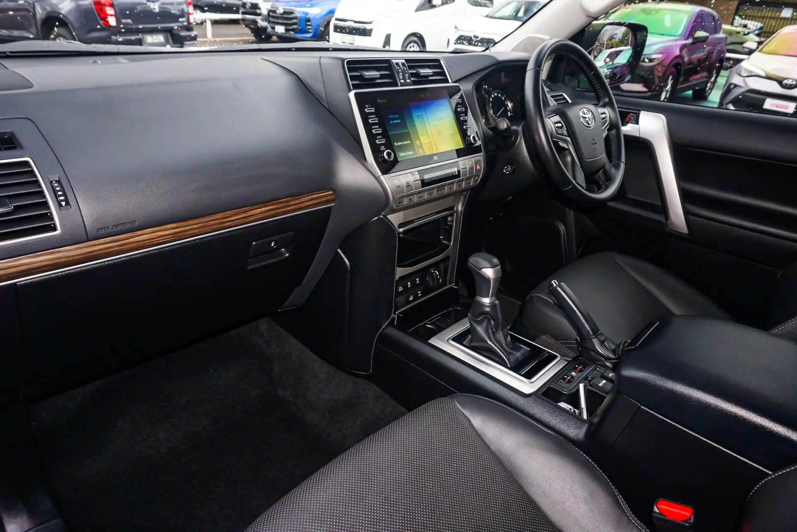 2021 Toyota Landcruiser Prado Gallery Image 9
