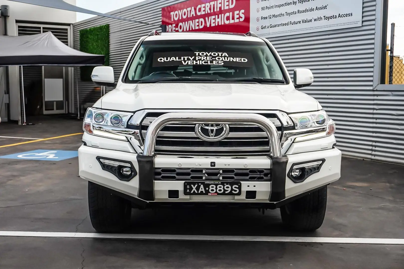 2019 Toyota Landcruiser Gallery Image 5