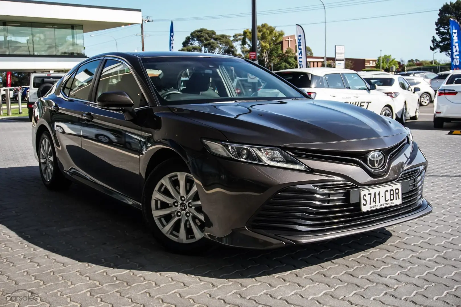 2019 Toyota Camry Image 1