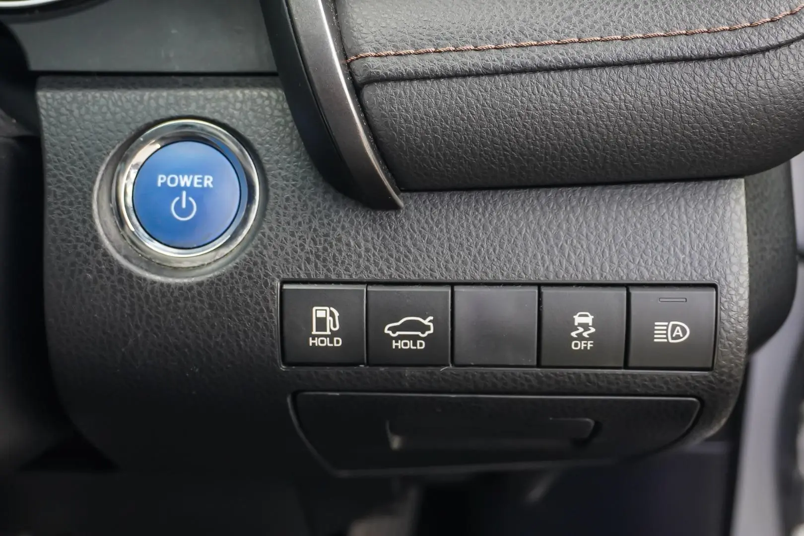 2019 Toyota Camry Gallery Image 22