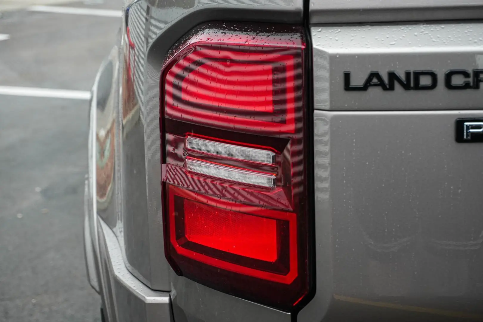 2024 Toyota Landcruiser Prado Gallery Image 8