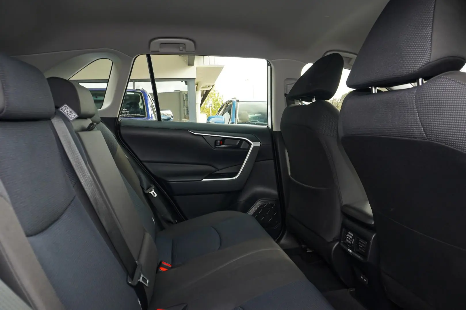 2024 Toyota RAV4 Gallery Image 8