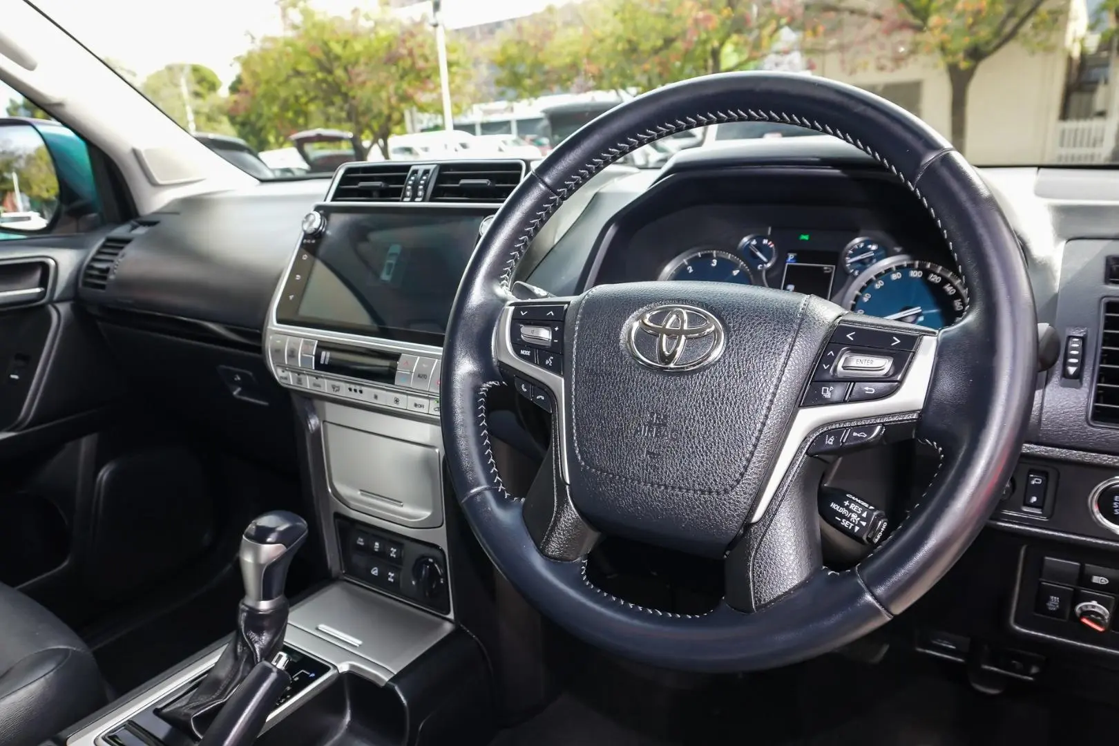 2018 Toyota Landcruiser Prado Gallery Image 7
