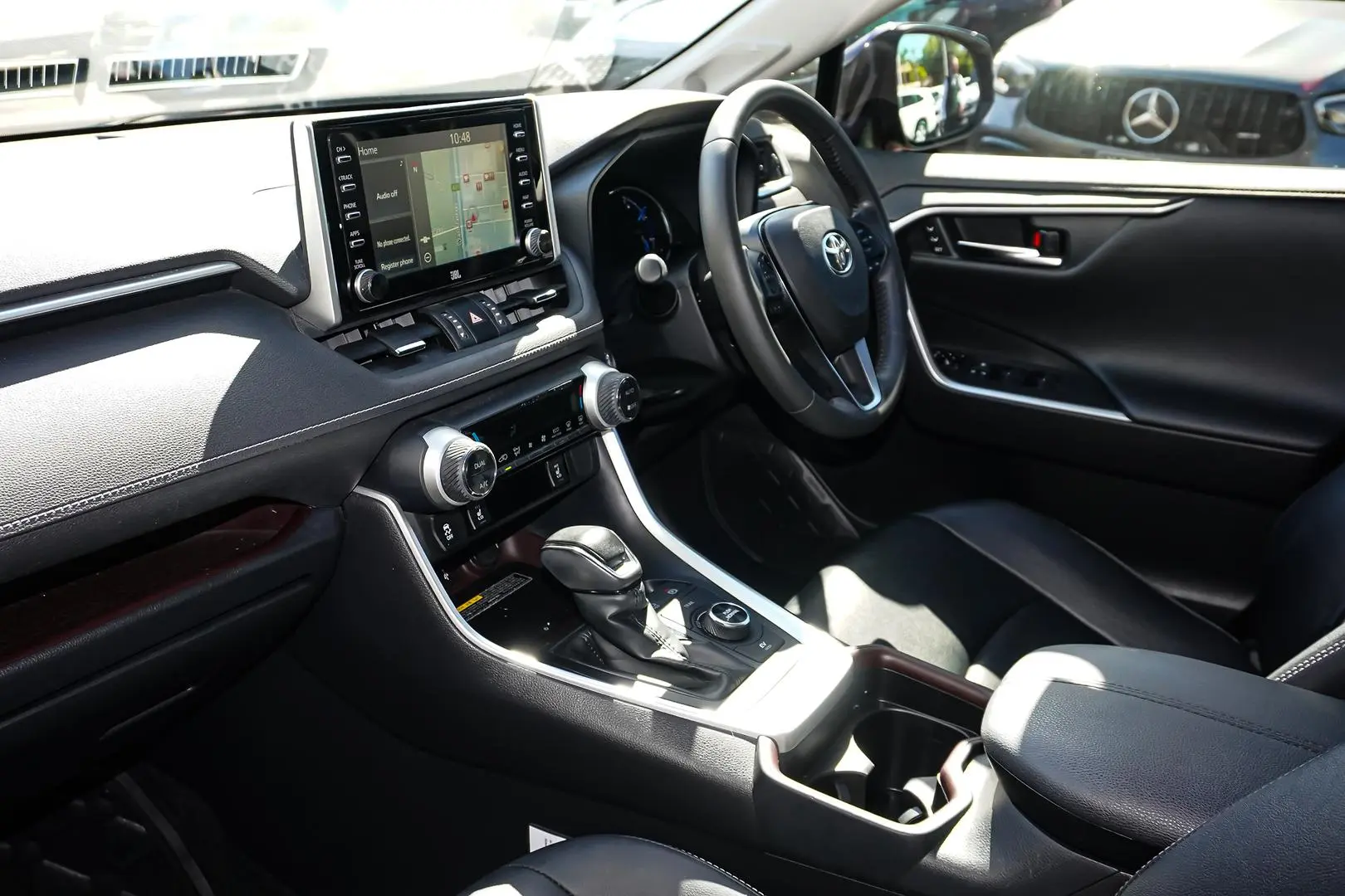 2020 Toyota RAV4 Gallery Image 11