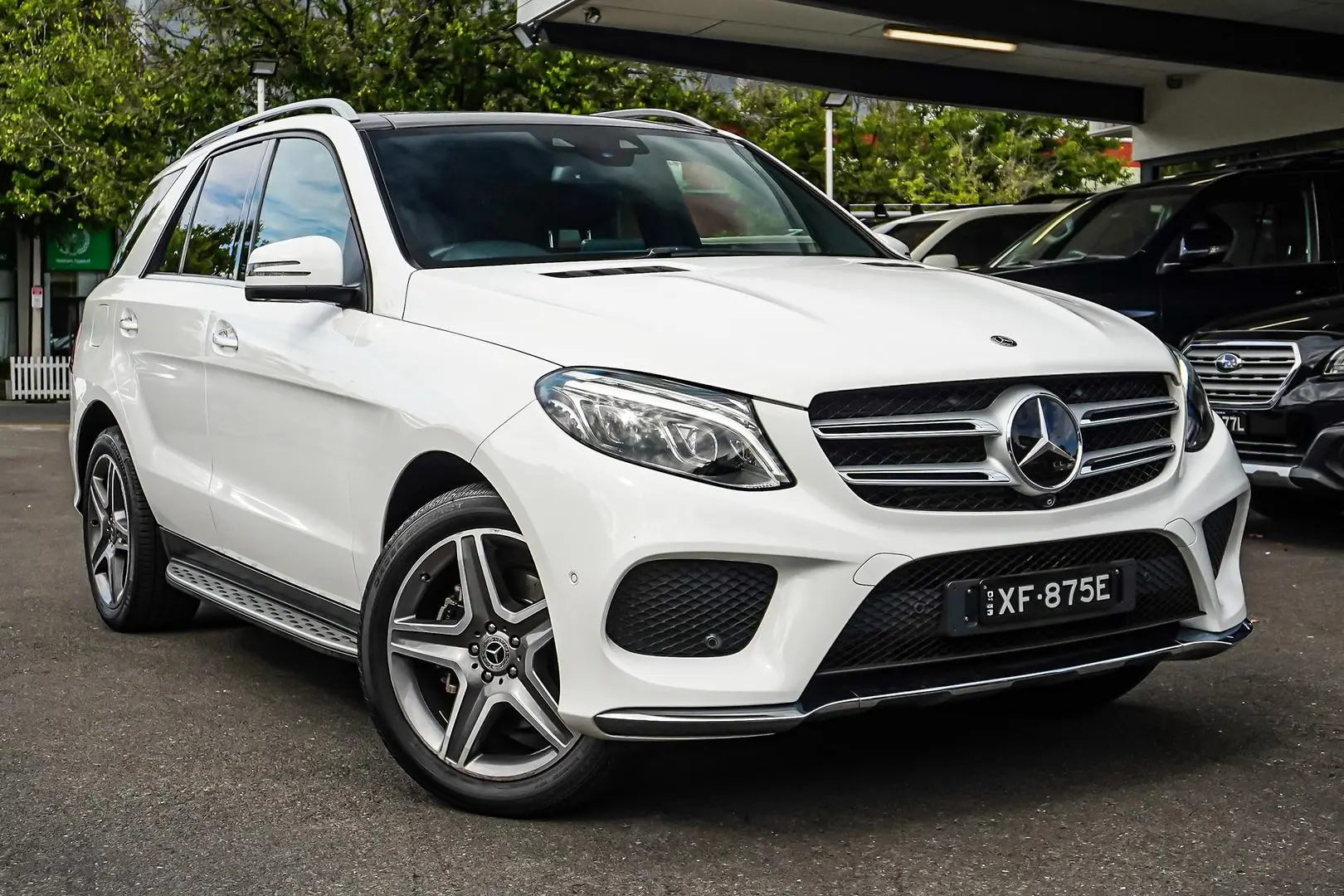 2017 Mercedes-Benz GLE-Class Gallery Image 2