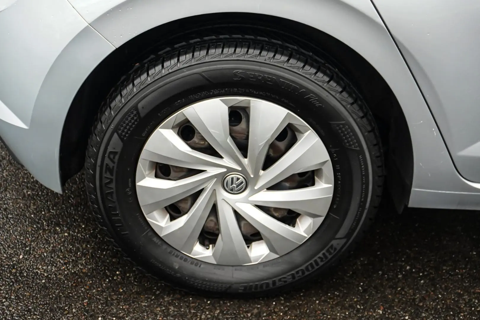 2018 Volkswagen Polo Gallery Image 15