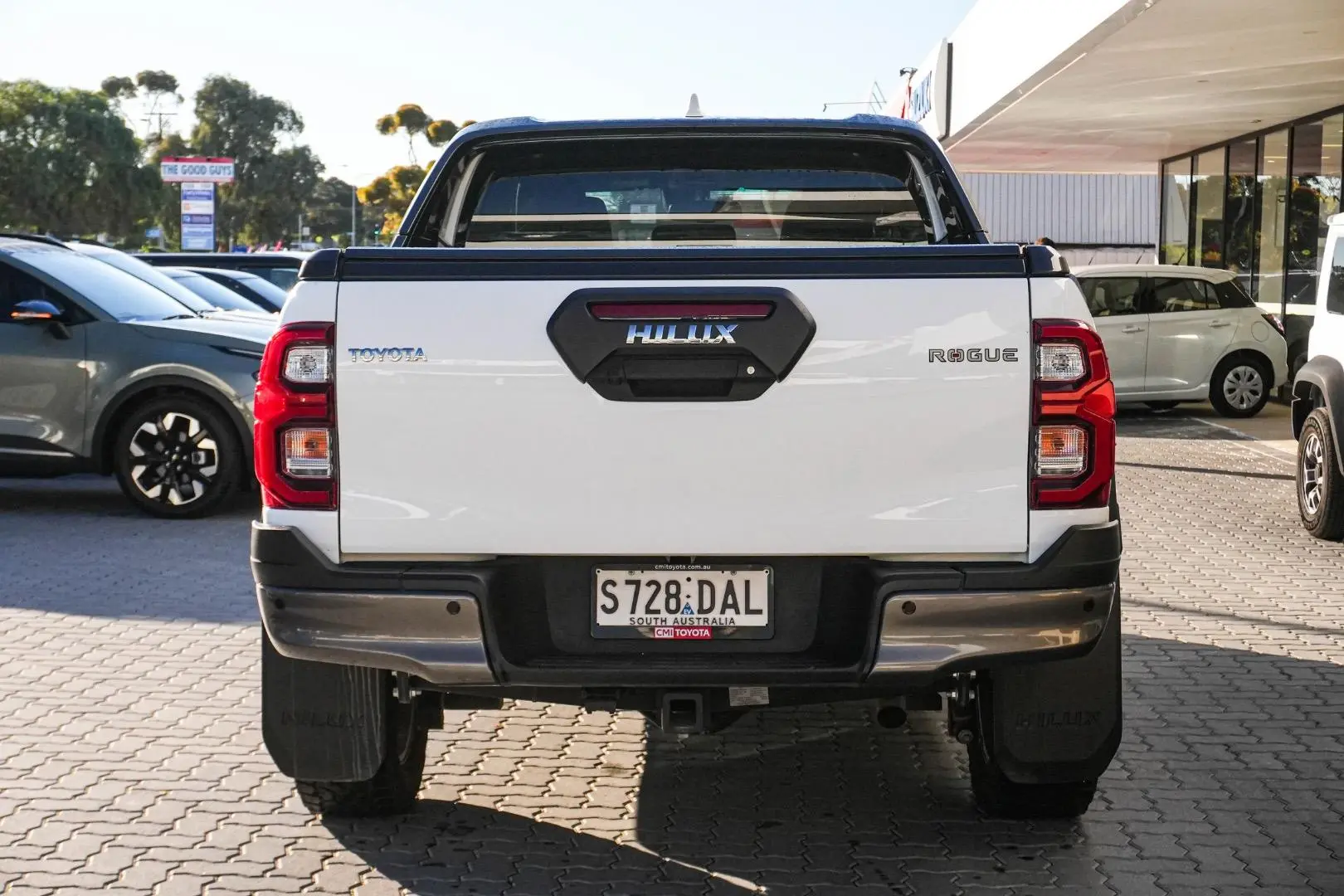 2024 Toyota Hilux Gallery Image 6