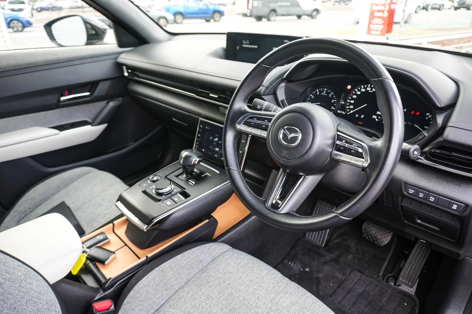 2021 Mazda MX-30 Gallery Image 14