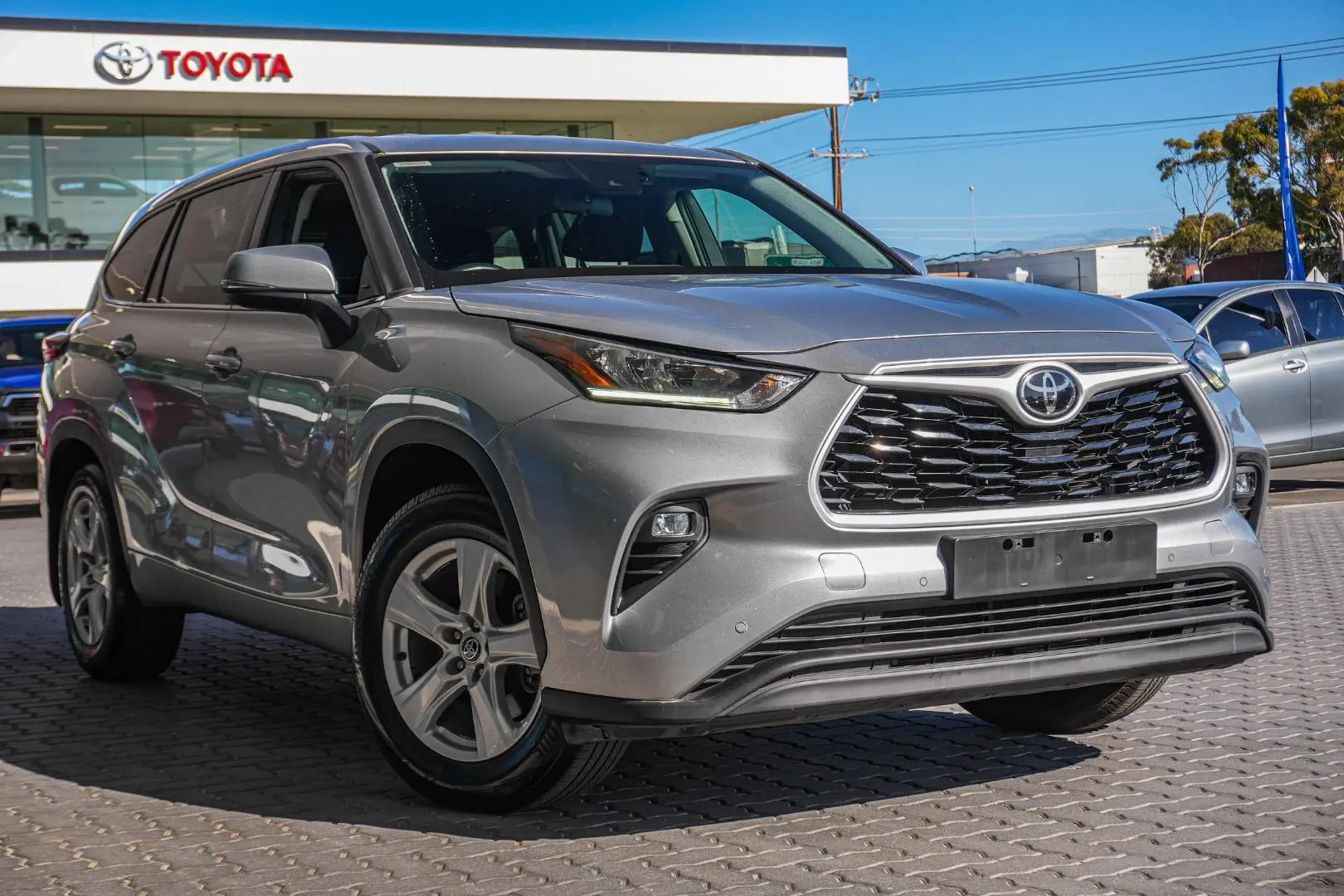 2021 Toyota Kluger Gallery Image 2