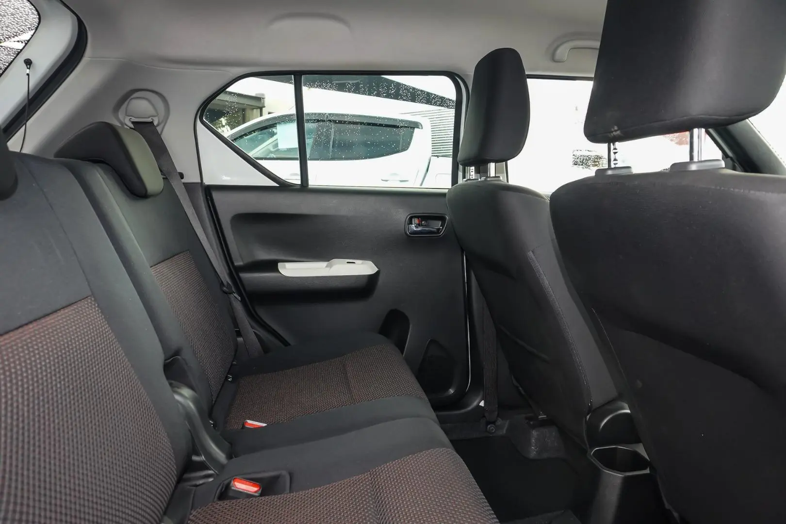 2017 Suzuki Ignis Gallery Image 8